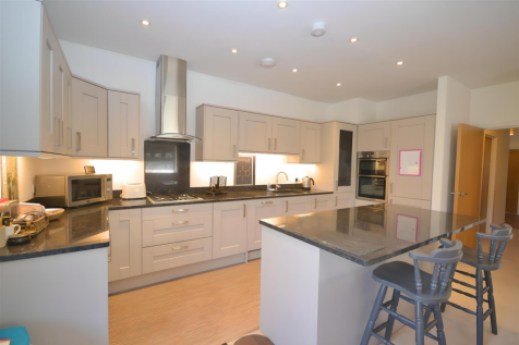 Red Cow Lane, Dorchester 2 bed terraced bungalow for sale