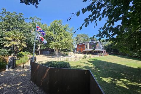 Buxton Road, Weymouth 8 bed detached house for sale