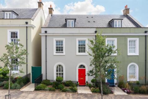 4 bedroom semi-detached house for sale