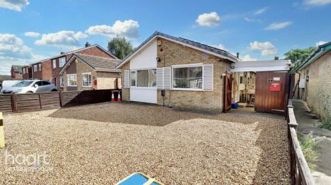 3 bedroom detached bungalow for sale