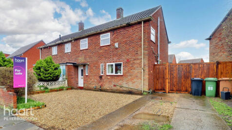 3 bedroom semi-detached house for sale