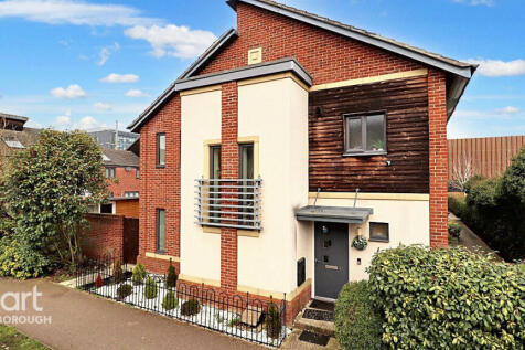 Hawksbill Way, Peterborough 3 bed semi