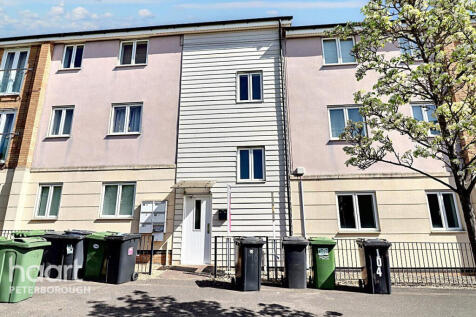 Harn Road, Hampton Centre 2 bed flat for sale