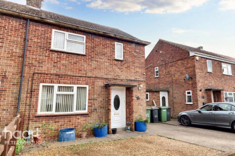 2 bedroom semi-detached house for sale