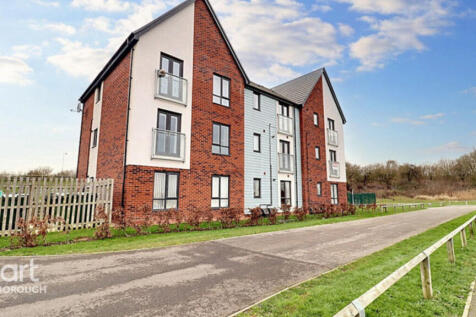 Berrington View, Hampton Gardens 2 bed flat for sale