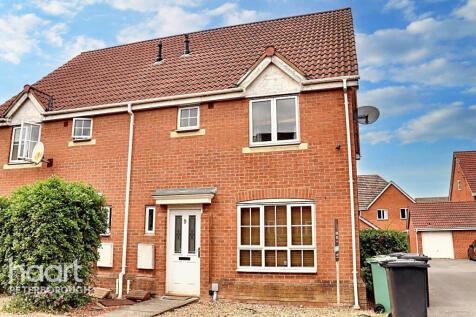3 bedroom end of terrace house for sale