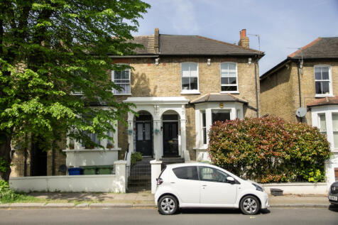 Barry Road,  East Dulwich, SE22 2 bed flat for sale