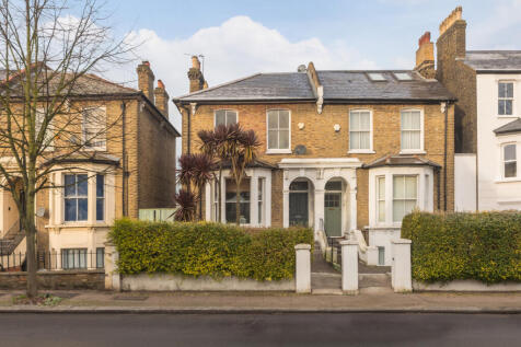 Barry Road,  East Dulwich, SE22 3 bed flat for sale