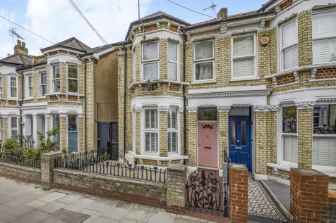 Marsden Road,  Peckham, SE15 2 bed flat for sale