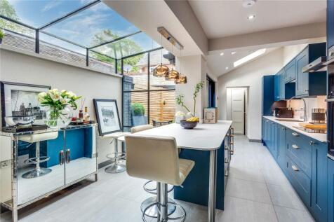 Gravel Hill, Oxfordshire RG9 3 bed terraced house for sale