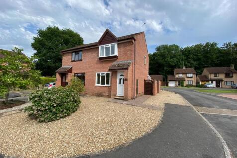 Sycamore Close, Willand, Cullompton... 2 bed semi