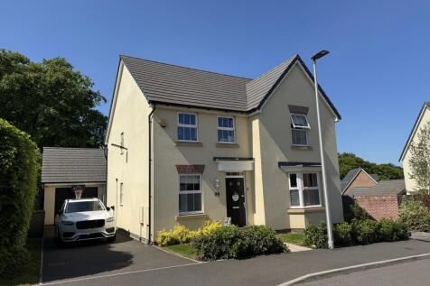 Champion Way, Tiverton, EX16 4 bed detached house for sale