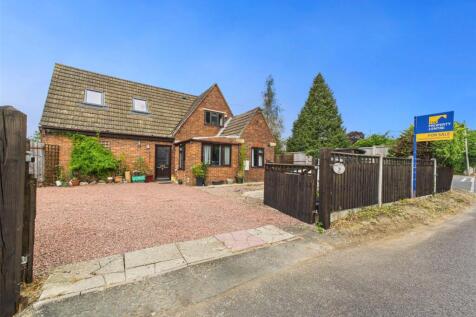 Rea Lane, Hempsted, Gloucester... 4 bed detached house for sale