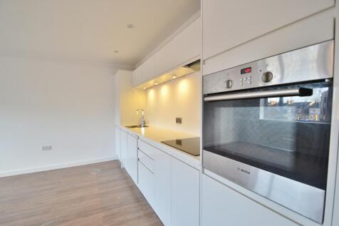 South Road, Haywards Heath RH16 1 bed apartment for sale