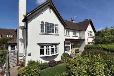 2 bedroom end of terrace house for sale