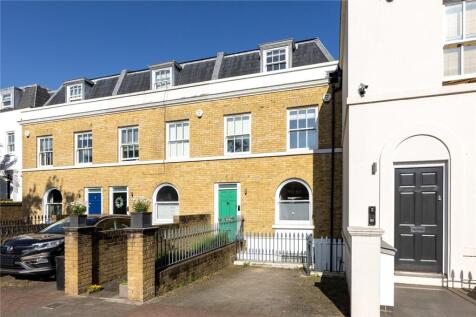 4 bedroom terraced house for sale