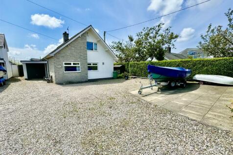 Lon Penrhos, Morfa Nefyn, Pwllheli 3 bed detached house for sale