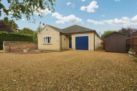 3 bedroom detached bungalow for sale