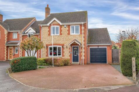 Wellfield Close, South Witham... 3 bed detached house for sale