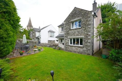 Hazelcroft Gardens, Ulverston 4 bed detached house for sale