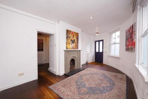Fountain Street, Ulverston 3 bed end of terrace house for sale