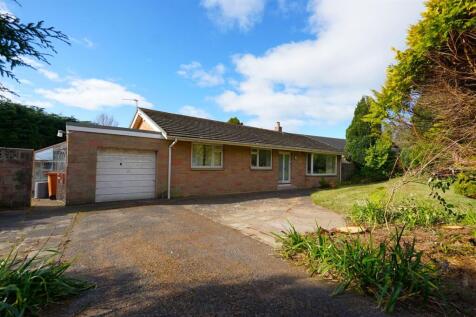 3 bedroom detached bungalow for sale