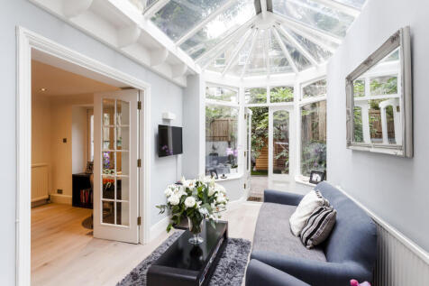 1 bedroom flat for sale