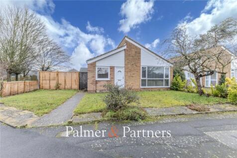 Crowland Close, Ipswich, Suffolk, IP2 3 bed bungalow for sale