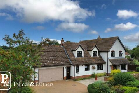 5 bedroom detached house for sale