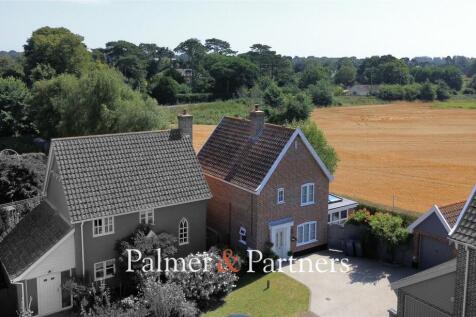 Meadow Rise, Aldringham, Leiston... 3 bed detached house for sale