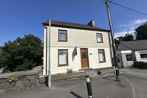 Bontnewydd, Bontnewydd nr Caernarfon... 4 bed detached house for sale