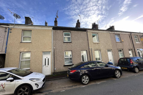 Pool Hill, Caernarfon, LL55 2 bed terraced house for sale