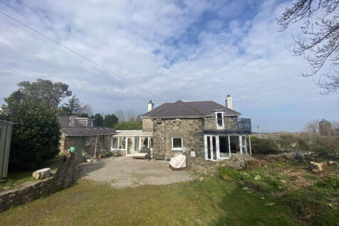 Abergwyngregyn, Llanfairfechan, LL33 3 bed detached house for sale