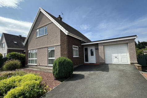 Y Wern, Llanfairpwllgwyngyll... 3 bed detached house for sale