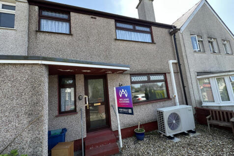 Bro Waun, Caernarfon, LL55 3 bed terraced house for sale