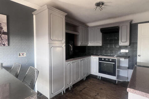 Brynffynnon, Y Felinheli, Gwynedd, LL56 2 bed semi