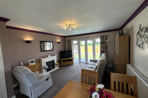 Garth Drive, Gaerwen, Anglesey, LL60 2 bed detached bungalow for sale
