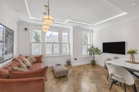 Elbe Street, Fulham, London, SW6 3 bed flat for sale
