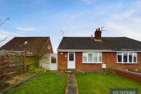 3 bedroom semi-detached bungalow for sale