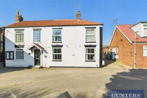 High Street, Bempton, Bridlington... 3 bed cottage for sale