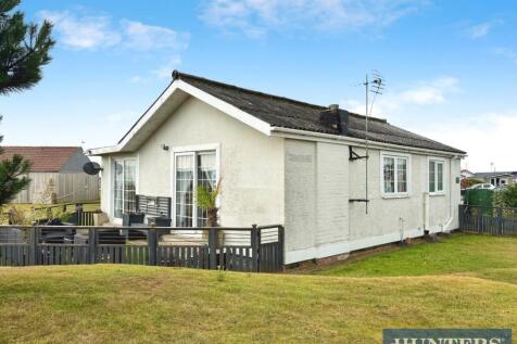 First Avenue, South Shore... 3 bed chalet for sale