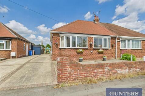 2 bedroom semi-detached bungalow for sale
