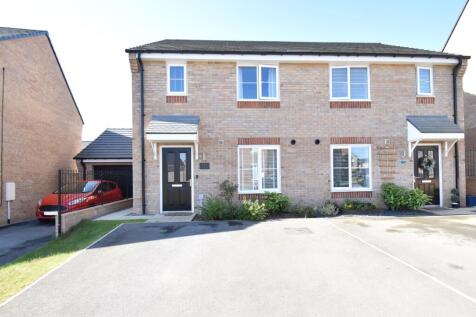 3 bedroom semi-detached house for sale
