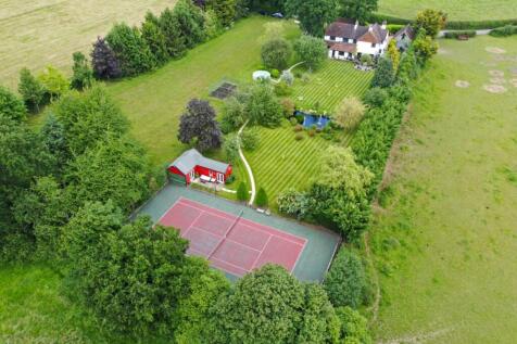 Shepherds Lane, Chorleywood... 5 bed detached house for sale