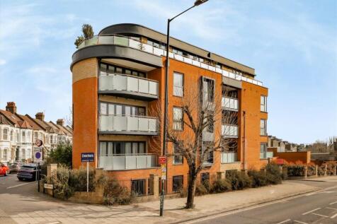 Wakeman Road, London NW10 2 bed flat for sale