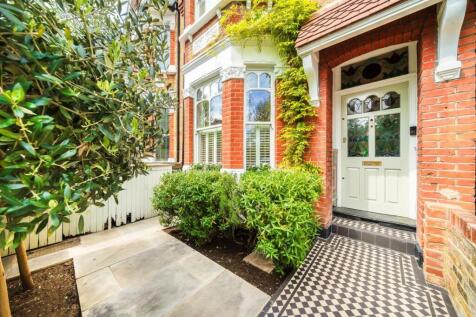 4 bedroom terraced house for sale