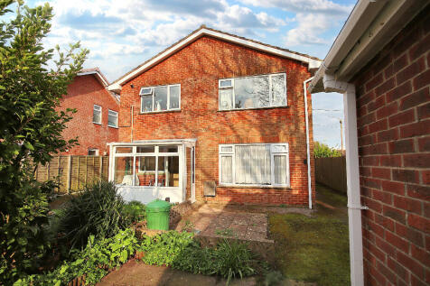 2 bedroom ground floor flat for sale