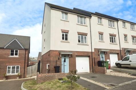 Jordan Drive 4 bed end of terrace house for sale