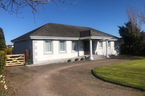 4 bedroom detached bungalow for sale