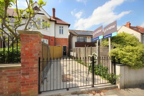 Woodfield Road, London 2 bed flat for sale